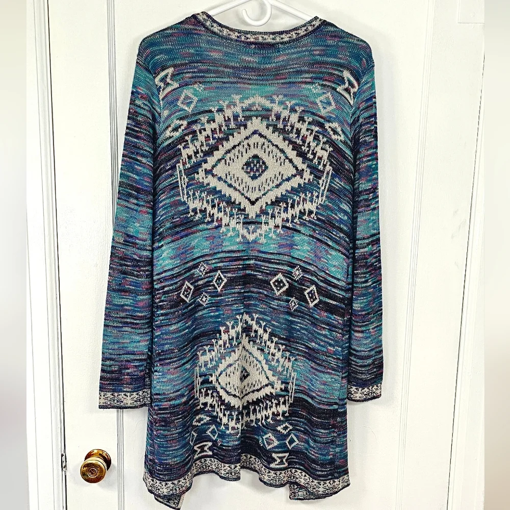 Aztec Pattern Cardigan - Picture 2 of 8